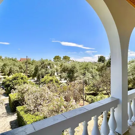 Astra House By Dadovillas فيلة