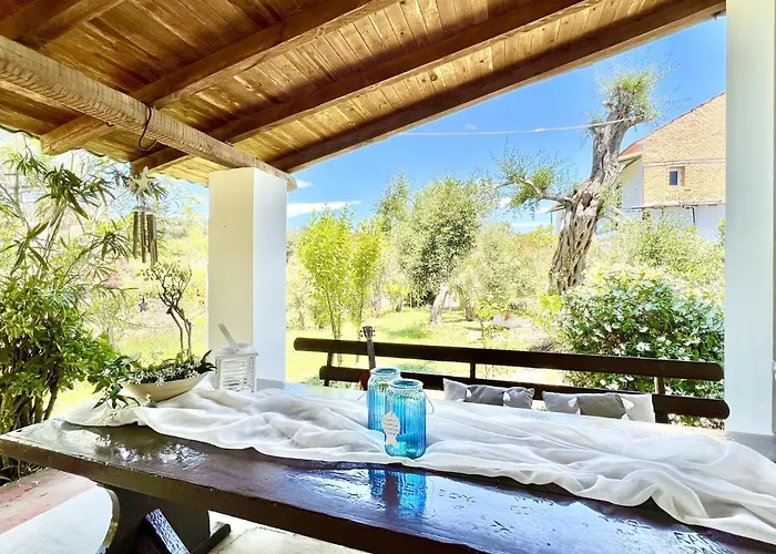 Villa Astra House By Dadovillas