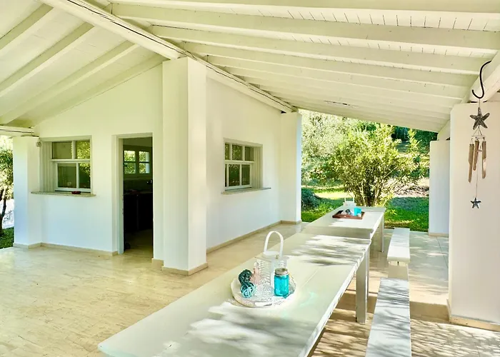 Villa Astra House By Dadovillas *