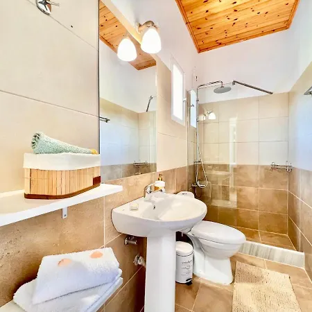 Villa Astra House By Dadovillas
